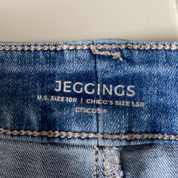 Chico's Denim Blue Jeans Jeggings Size 10R/1.5R GUC #4443 - Picture 3 of 5